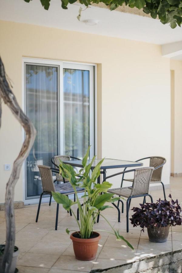 Olive Garden Apartment Bar Exterior foto